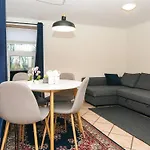 2 Person In Ferienhaus