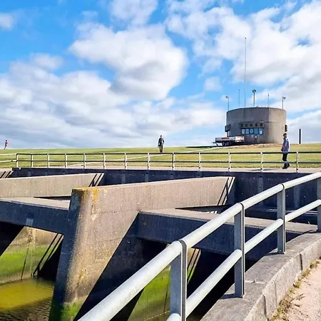 בית נופש 2 Person In *